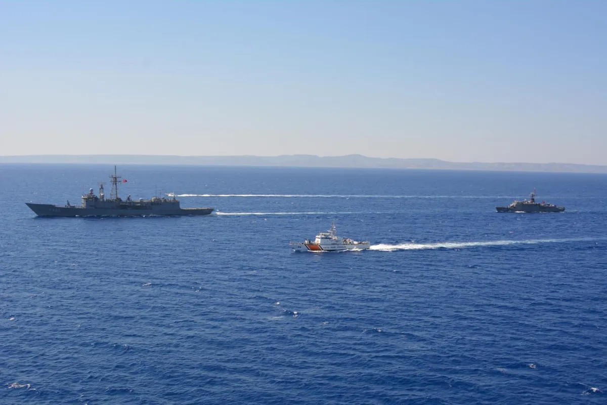 Doğu Akdeniz'de TC-KKTC ortak arama kurtarma eğitimi yapıldı