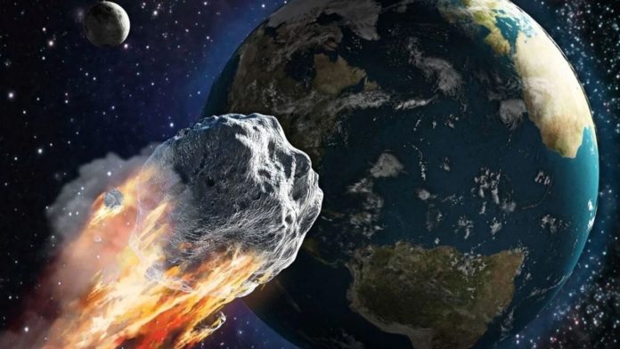 NASA: Potansiyel olarak tehlikeli bir asteroit Dünya'ya hızla ilerliyor
