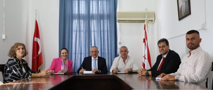 Dipkarpaz Gİ-KA-KOOP Üretim ve Satış Merkezi’nin hayata geçirilmesi amacıyla iş birliği protokolü imzalandı.