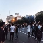 Tahran sokaklarında protestolar gece geç saatlere kadar sürdü