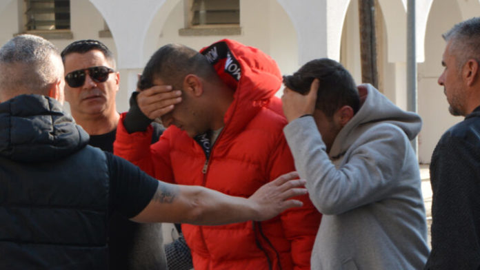 Alayköy’de Narkotik ve Kaçakçılığı Önleme Müdürlüğü ekiplerince gerçekleştirilen ‘Pars’ operasyonu kapsamında tutuklanan uyuşturucu zanlısı Ahmet Sinan Yaşar, cezaevine gönderildi.