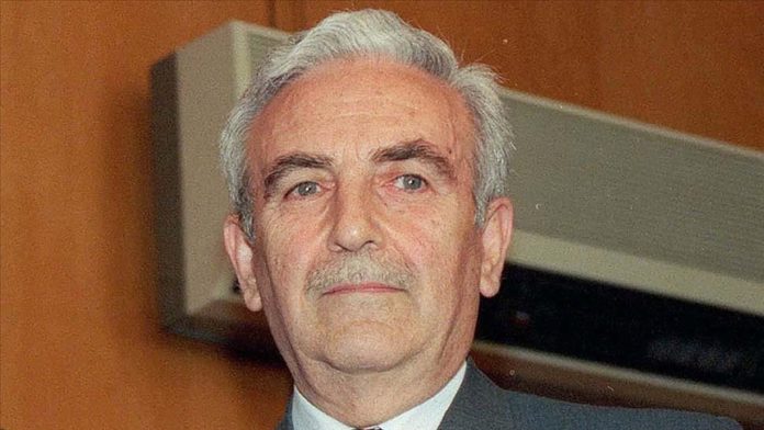 Türkiye’nin eski İçişleri Bakanı ve eski Lefkoşa büyükelçilerinden Cahit Bayar hayatını kaybetti