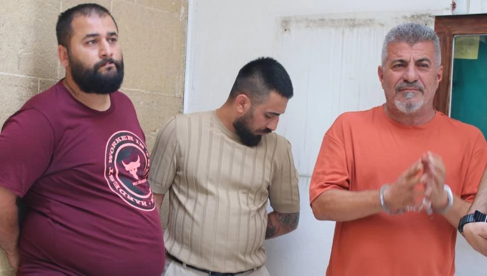 Levent Baysal ve Celal Abbas Uğuroğlu soruşturma kapsamında 7 gün daha tutuklu kalırken, Sezer Karataş